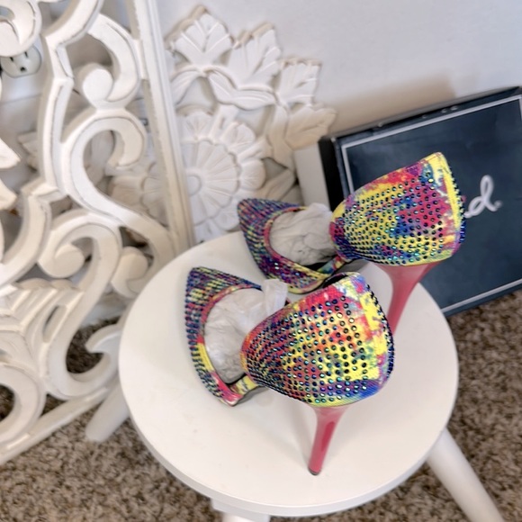 Qupid Women's close toe multicolored rhinestone Dress Pump/heel BRAND NEW! - Picture 8 of 14
